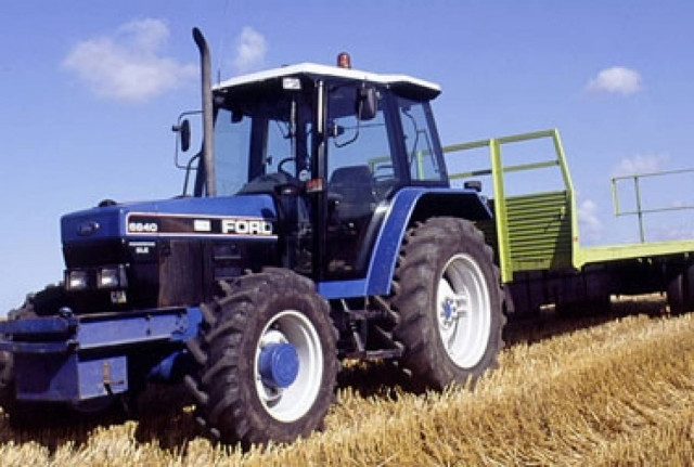 Σέρρες: Στις πλατείες τα τρακτέρ των αγροτών