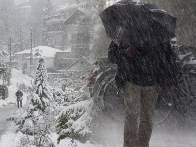 Σε κλοιό κακοκαιρίας η χώρα