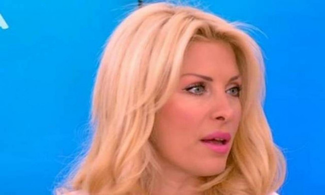 «Ήμασταν σε ένα γραφειάκι 10 άνθρωποι. Μόνο αγκαλιά δεν ήμασταν»