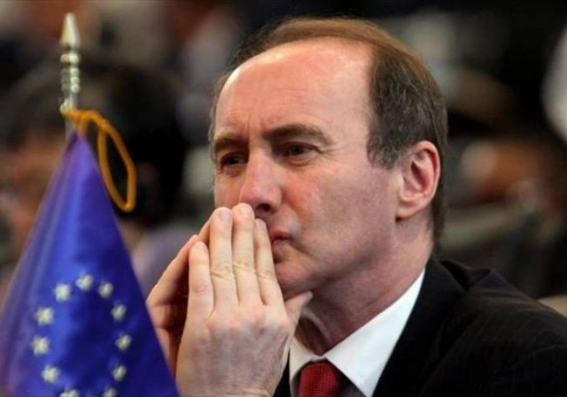 Κάρας: Κι όμως η τρόικα πρέπει να φέρει σε πέρας το έργο της!