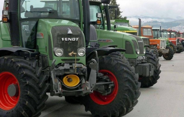 Στους δρόμους οι αγρότες στη Θεσσαλονίκη