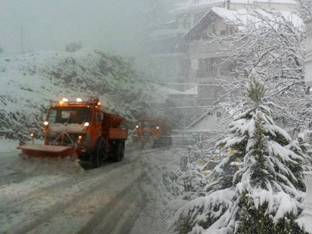 Σφοδρό κύμα κακοκαιρίας σε όλη τη χώρα