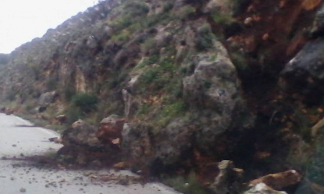 Άνοιξε ο δρόμος Αργοστολίου - Ληξουρίου μόνο για έκτακτες ανάγκες