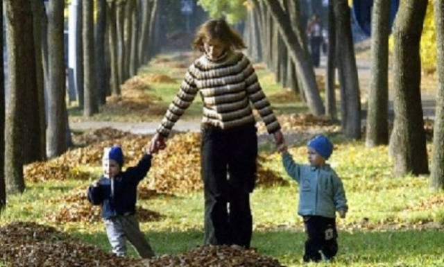 Ερχεται το εθνικό μητρώο για υποψήφιους ανάδοχους γονείς!