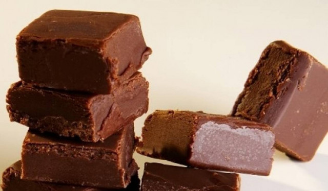 Σοκολατένια φοντάν με 4 υλικά