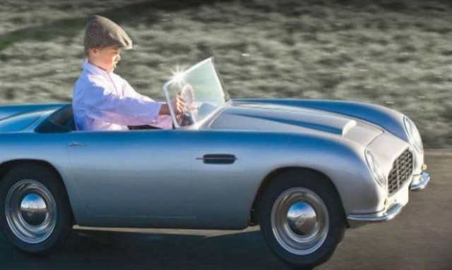 Αυτή είναι η Aston Martin για παιδιά