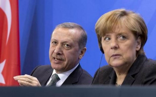Μέρκελ: Επιφυλακτική για πλήρη ένταξη της Τουρκίας στην ΕΕ