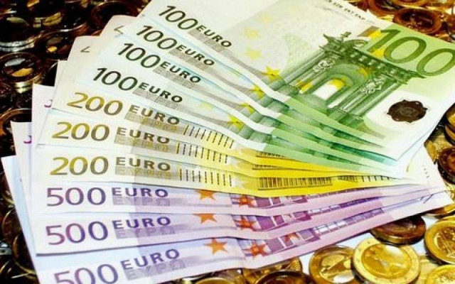 Bloomberg: Επιμήκυνση του χρόνου αποπληρωμής των ελληνικών δανείων