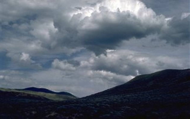 Ο καιρός σήμερα: Συννεφιά και τοπικές βροχές