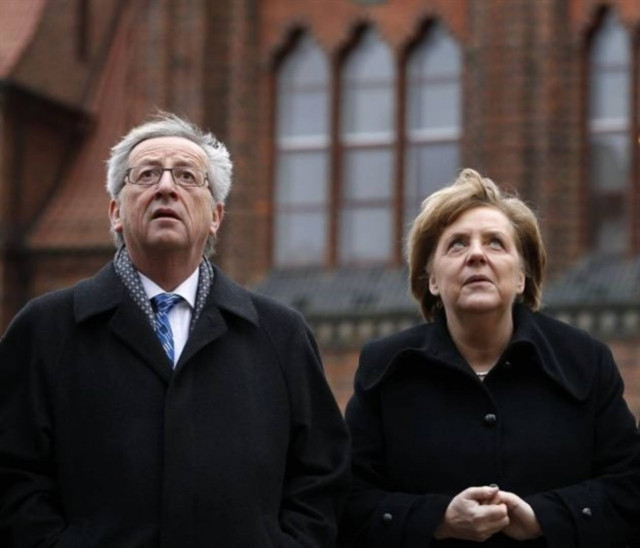 Η Μέρκελ υποστηρίζει τον Γιούνκερ για την ηγεσία των συντηρητικών