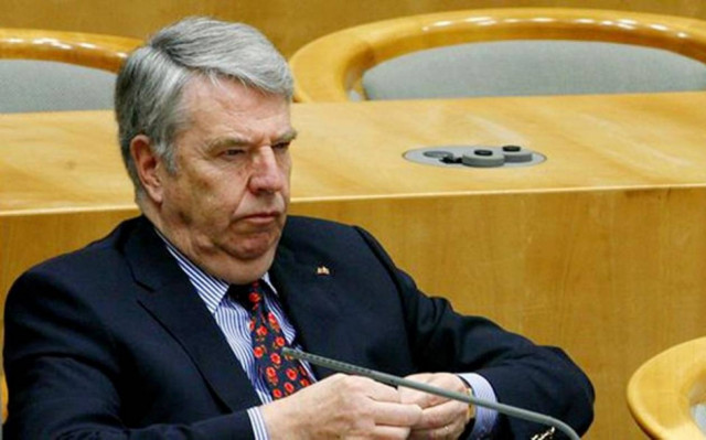 Παραιτήθηκε ο φοροφυγάς ταμίας του κόμματος της Μέρκελ