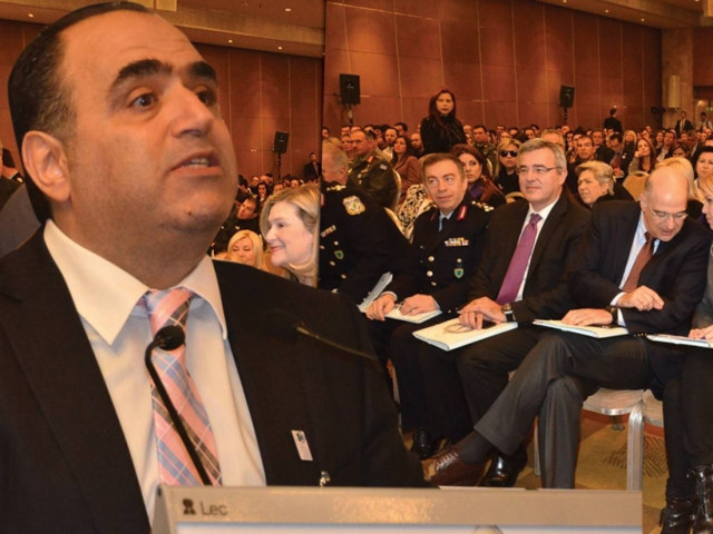 Μ. Σφακιανάκης: Το διαδίκτυο είναι ό,τι καλύτερο έχουμε σήμερα