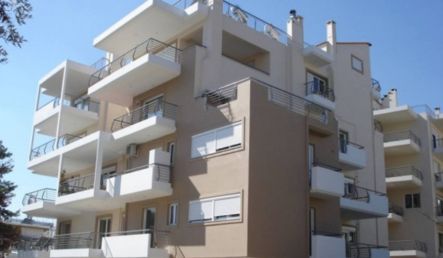 Οι συμβολαιογράφοι ζητούν παράταση απαγόρευσης πλειστηριασμών