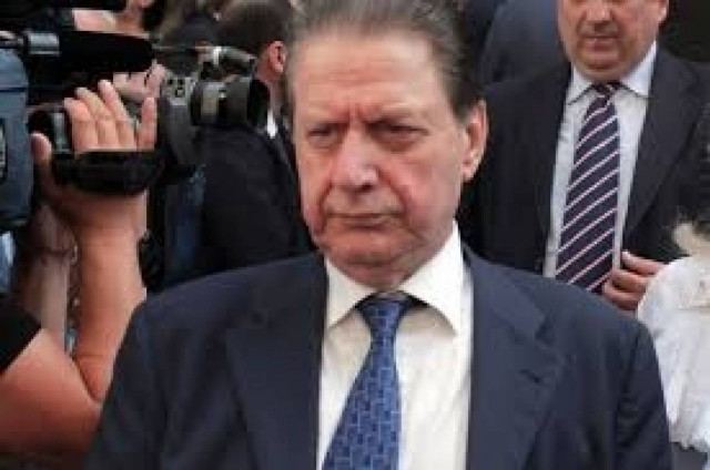 Βύρων Πολύδωρας υπέρ Τζιτζικώστα