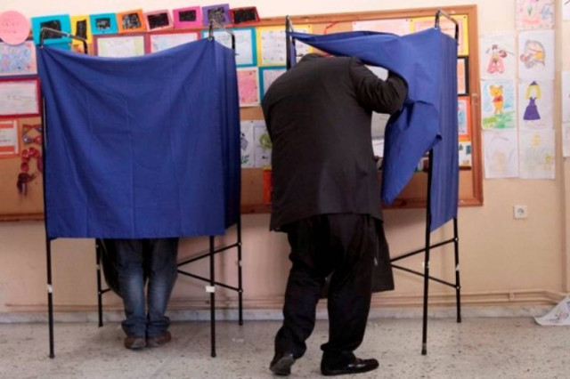 Προς κατάργηση το δικαίωμα ψήφου για ομογενείς και νόμιμους μετανάστες