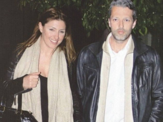 Ζώδια και αστέρια: Έλενα Παπαρίζου - Για πάντα μαζί με τον Α.Καψάλη;