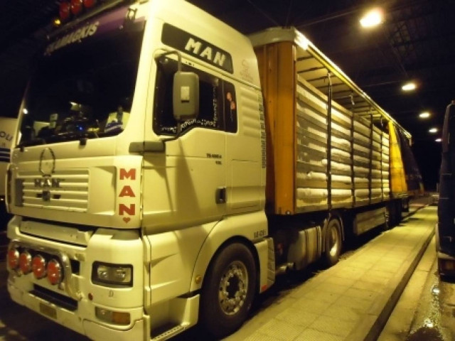 Ηγουμενίτσα: Έκρυψε τους λαθρομετανάστες ανάμεσα στο βαμβάκι