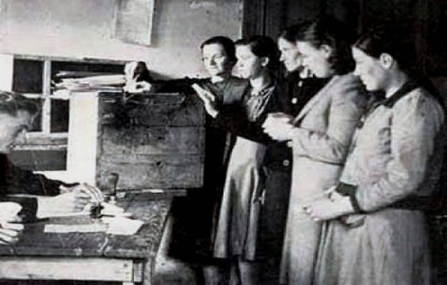 Σαν σήμερα ψήφισαν για πρώτη φορά οι Ελληνίδες