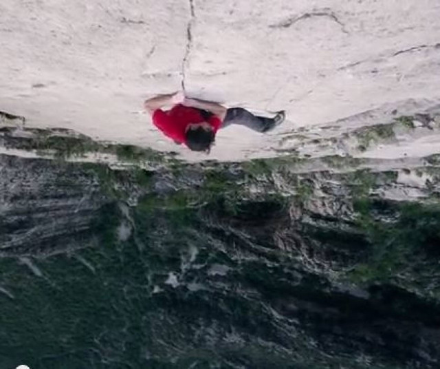 Βίντεο που κόβει την ανάσα! Χωρίς σκοινί σε 500 μέτρα υψόμετρο