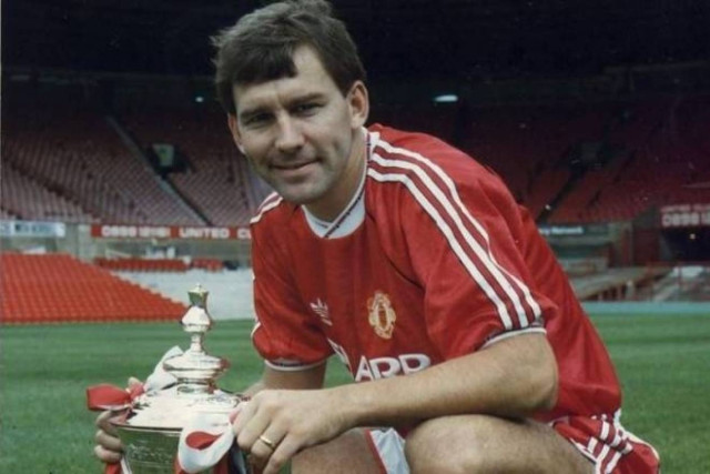 Ρόμπσον στο Onsports: «Ένα γκολ θα το βάλει ο Ολυμπιακός!» (videos)