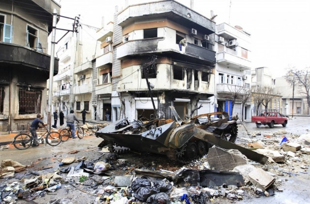 Συρία: 460 πολίτες απομακρύνθηκαν από τις συνοικίες της Χομς