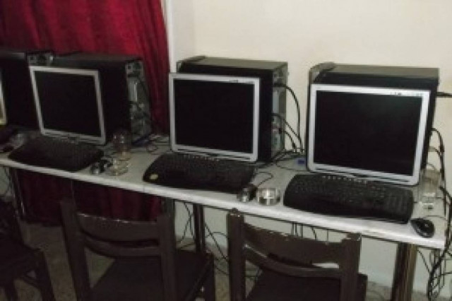 Κατάστημα με παράνομα παιχνίδια στον Άγιο Δημήτριο