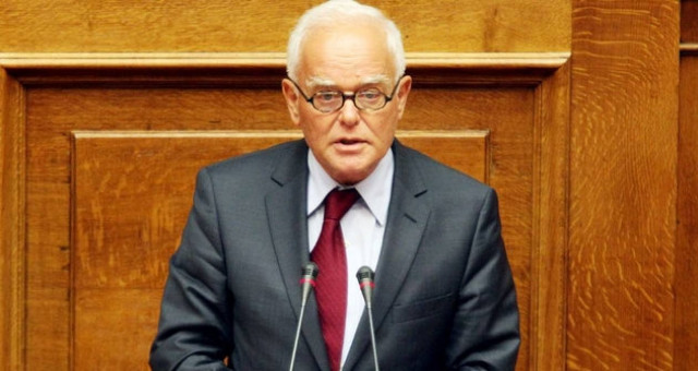 Ο Μανιτάκης κατά του Σταυρού για τις ευρωεκλογές