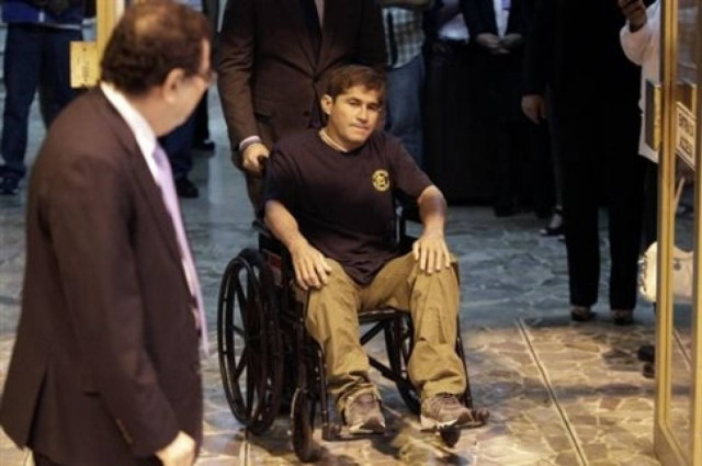 Eπέστρεψε στην πατρίδα του ο ναυαγός ψαράς του Ειρηνικού