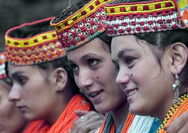 Οι Ταλιμπάν απειλούν με αφανισμό τους «απογόνους» του Μ. Αλεξάνδρου