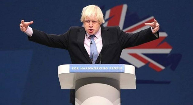 Μπόρις Τζόνσον: Ο Κλούνεϊ είναι νοσταλγός του Χίτλερ