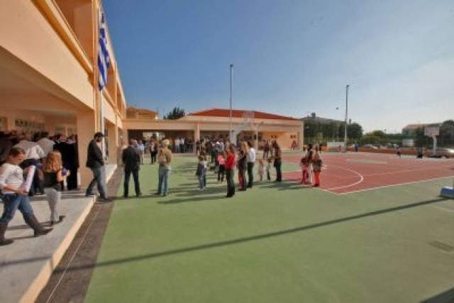 Σκόπελος: Μπήκαν σε δημοτικό σχολείο όχι για να μελετήσουν...