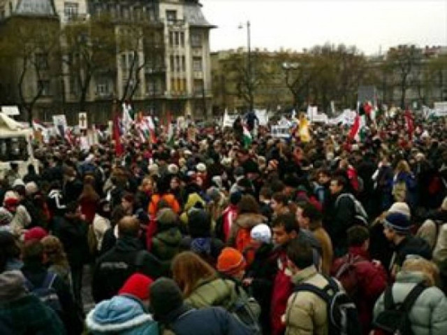 Μαυροβούνιο: Συγκρούσεις αστυνομικών και διαδηλωτών σε διαδήλωση