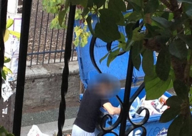 10χρονος βρήκε μπουκάλι με αλκοόλ στα σκουπίδια και το ήπιε!