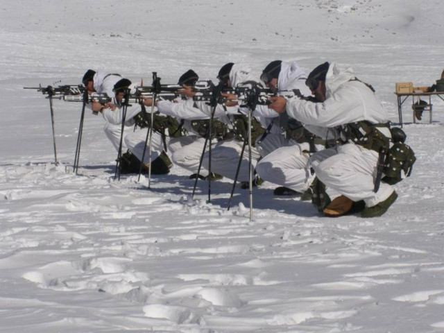 Φωτογραφικό υλικό: Έλληνες καταδρομείς σε δράση!