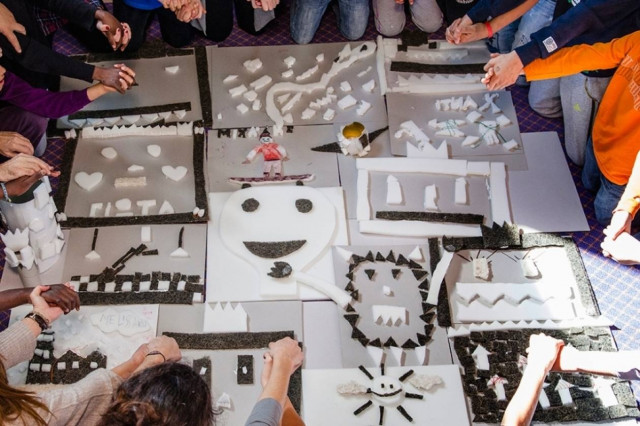 «100 στρώματα ταξιδεύουν στην Ελλάδα» από την DIMSTEL