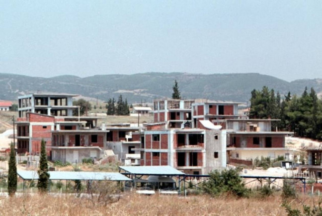 Ρύθμιση αυθαιρέτων: 340.000 αιτήσεις για πρόστιμα 1,8 δισ. ευρώ