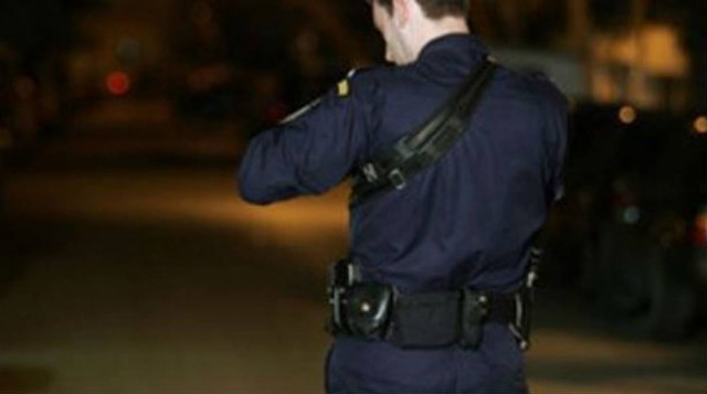 Αρχιφύλακας πουλούσε πλαστά έγγραφα σε αλλοδαπούς