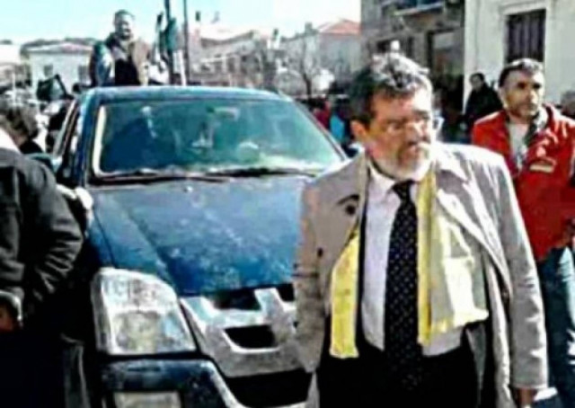 Αποδοκίμασαν τον Δήμαρχο Λέσβου (vid)