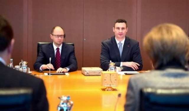 Τετ-α-τετ Μέρκελ και ουκρανικής αντιπολίτευσης