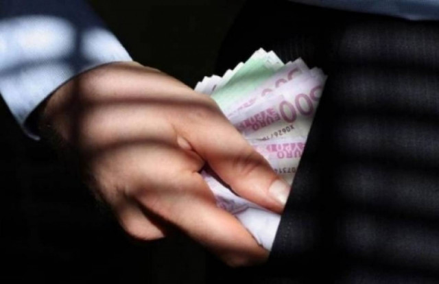 «Αμαρτωλά» εξοπλιστικά: 2,5 εκατ. ευρώ επιπλέον εντόπισε ο ανακριτής