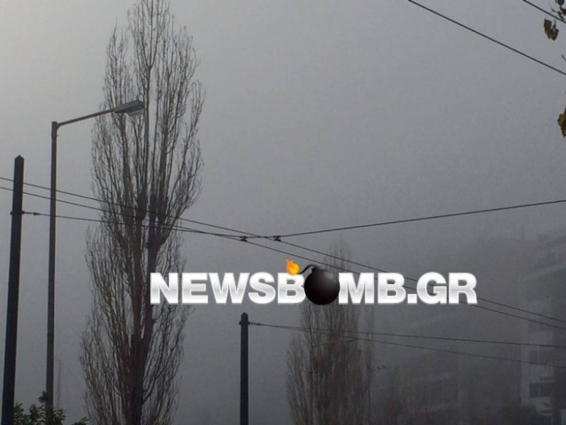 «Τοπίο στην ομίχλη» ο Πειραιάς (pics+video)