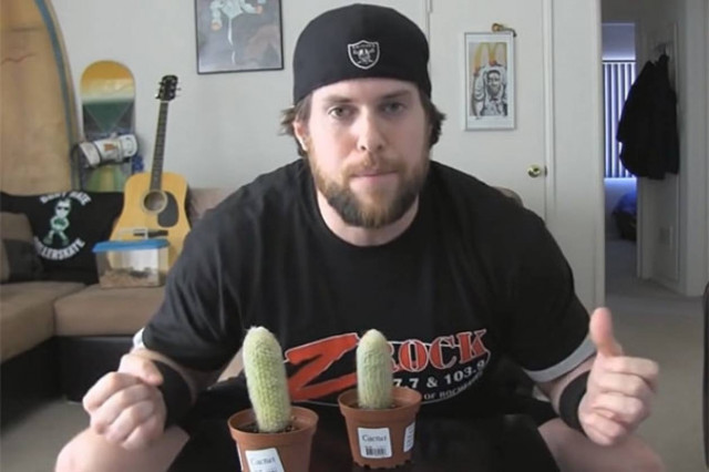 Βίντεο: Έφαγε δύο κάκτους και... δείτε τα αποτελέσματα!