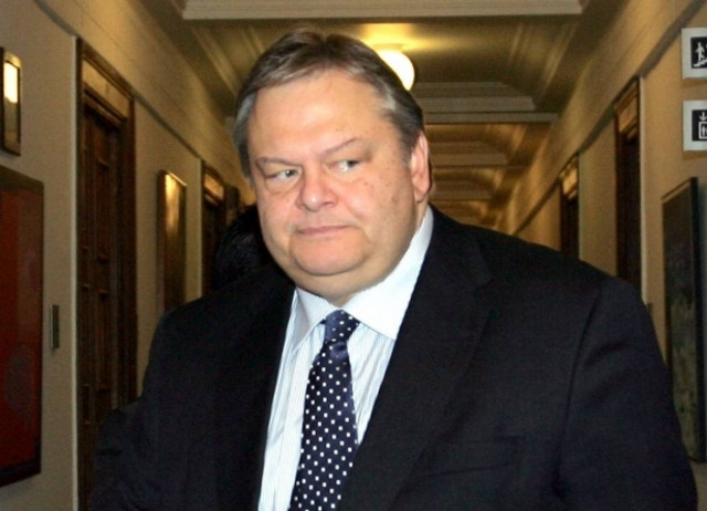 Βενιζέλος για ΜΚΟ: Λυπηρό να εμπλέκονται διπλωματικοί υπάλληλοι…