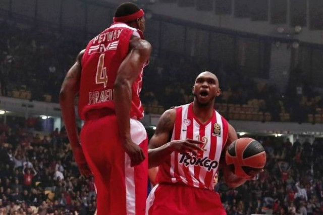 Σίμονς: «Να επιβάλλουμε το μπάσκετ του Ολυμπιακού» (video)