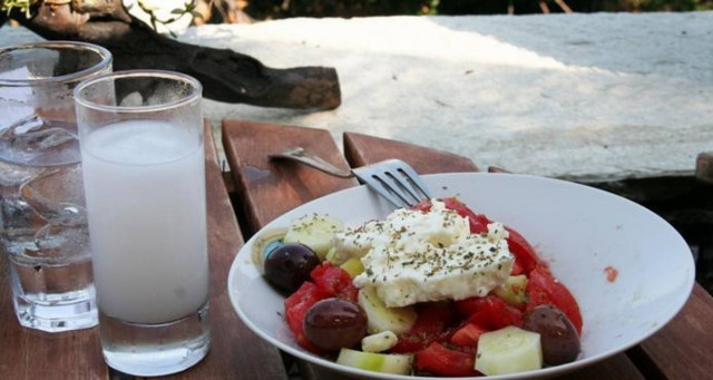 DW: Ελληνικά τρόφιμα στα γερμανικά ράφια