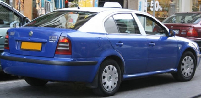 Η απίστευτη περιπέτεια κοπέλας που ξέχασε το κινητό της σε ταξί