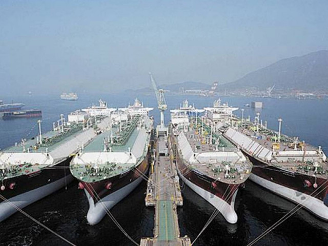 «Φορολογικός παράδεισος για τους εφοπλιστές, φοροληστεία για το λαό»