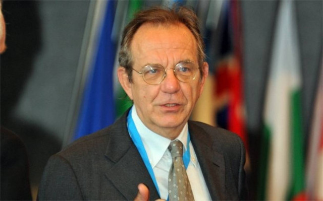 Ο Κάρλο Παντοάν νέος ΥΠΟΙΚ στην Ιταλία