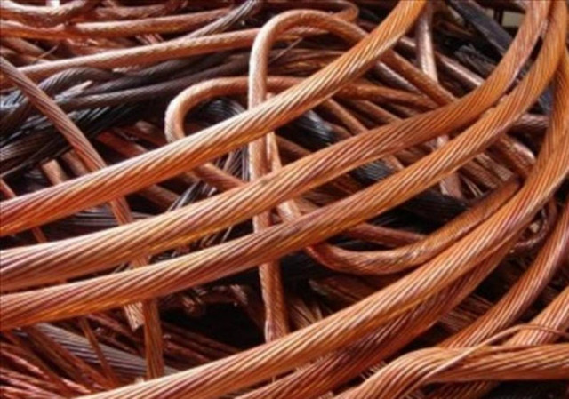 Έκλεψαν 2,5 τόνους καλώδια χαλκού από εργοστάσιο στην Καβάλα