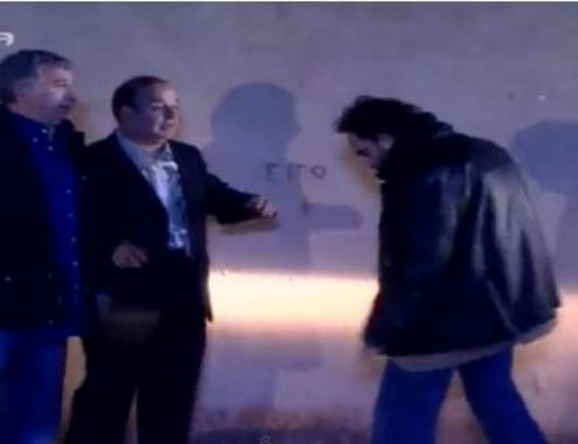 Τραγικό: Τα γυρίσματα του 50-50 στο νεκροταφείο που κηδεύτηκε ο Σάκης